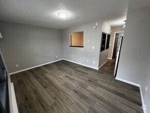 Building Photo - 4175 Sunset Dr