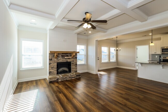 Foto del edificio - 6053 Bakerville Ln