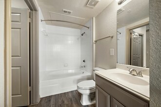 Bathroom A1- 1BR-1BA- Rise At Elmside.jpg - Rise at Elmside