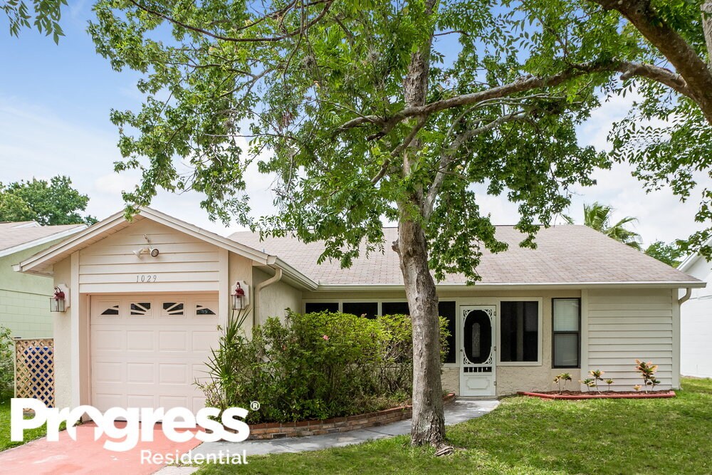 Primary Photo - 1029 Wainright Dr