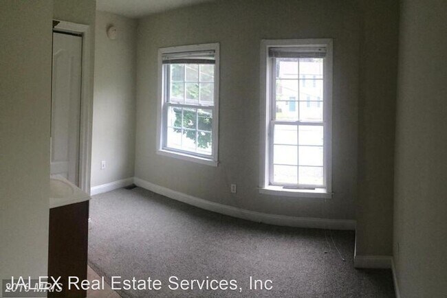 Foto del edificio - 3 br, 1 bath House - 53 Richard Avenue