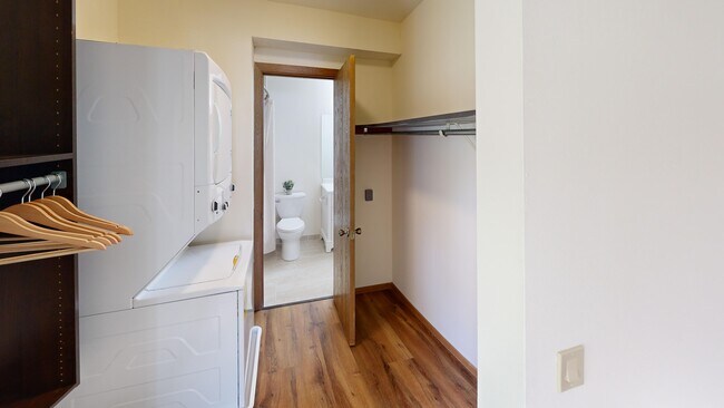 Foto del edificio - High Point Commons Apartments