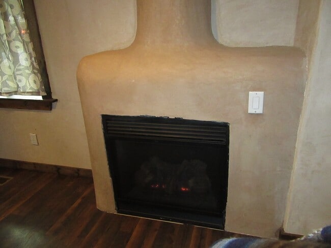 Building Photo - Cozy Cottage in Columbia Falls