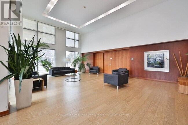 Building Photo - 225 Webb Dr