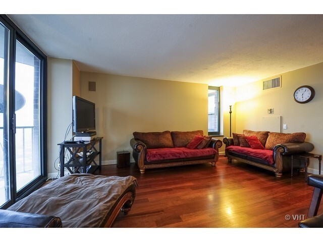 Sala de estar - 3660 N Lake Shore Dr