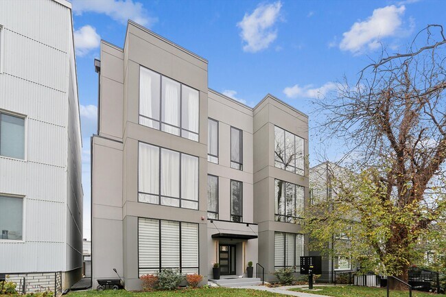 Photo - 517 Montana Ave NE Townhome