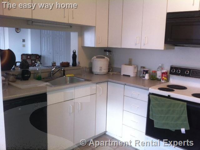 Building Photo - 175 Beacon St