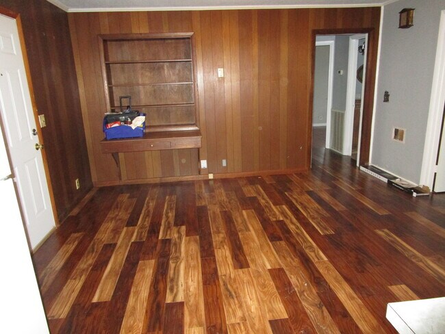 Foto del edificio - 1888 Thrasher Pike