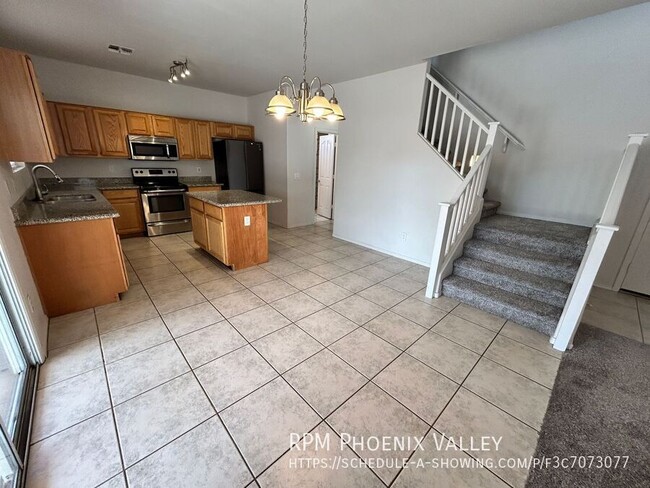Foto del edificio - 3489 S 162nd Ln