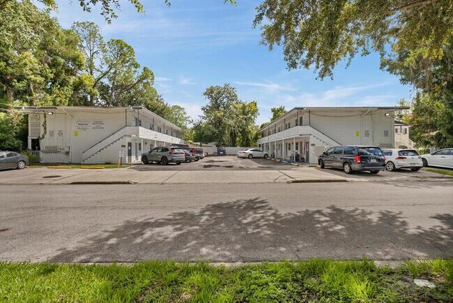 Foto del edificio - 2150 Inwood Terrace