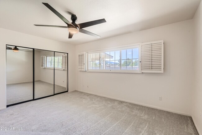 Building Photo - 6203 E Gold Dust Ave