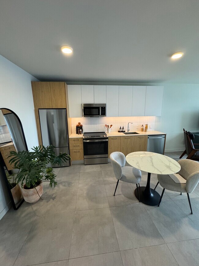 Foto del edificio - 224 NW 31st St