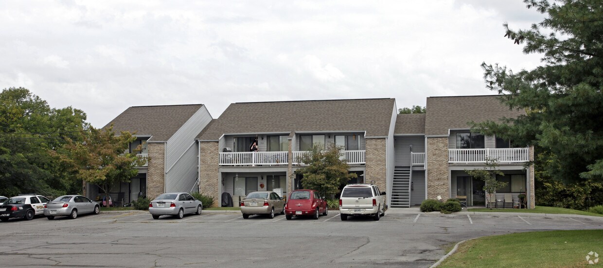 Foto del edificio - Meadows Apartments