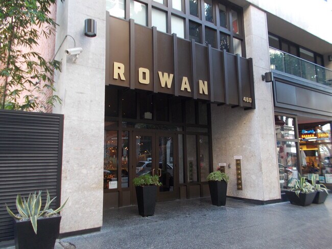 Foto del edificio - 460 S Spring St