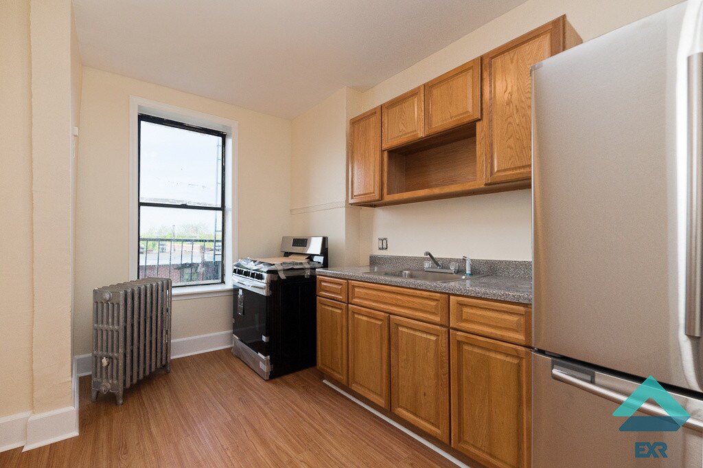 Foto principal - 261 Quincy St