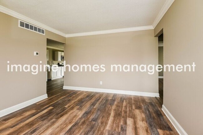 Building Photo - Charming 3 Bedroom Duplex in Streetsboro