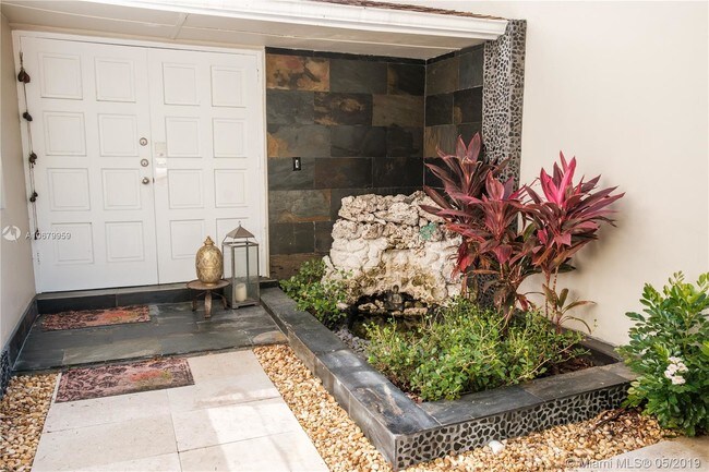 Building Photo - 3091 Lucaya St