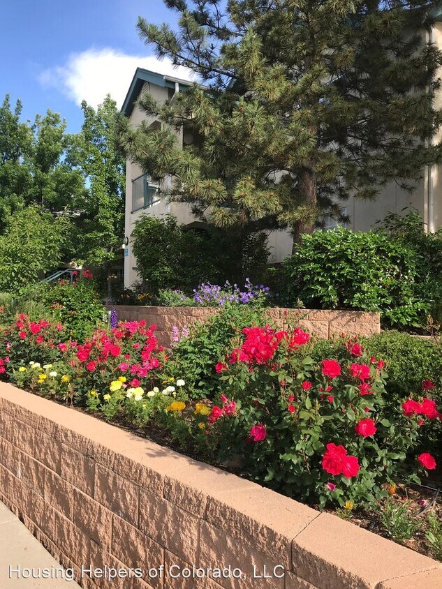 Primary Photo - 2 br, 2 bath House - 560 Mohawk Drive #42