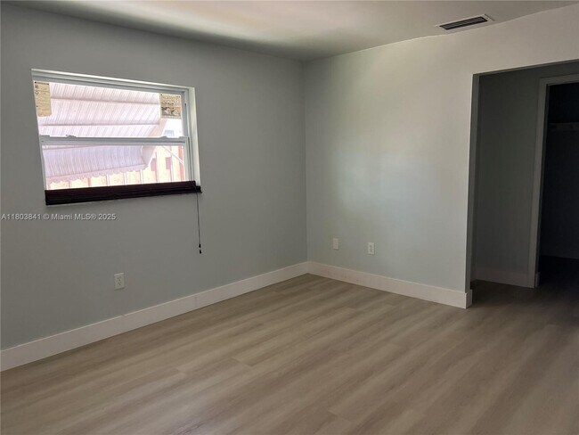 Building Photo - 11431 NW 35th St