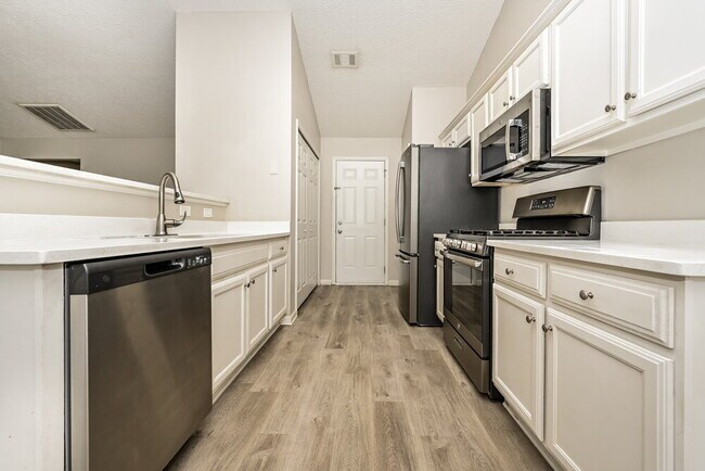 Foto del edificio - 1500 Logan Ln