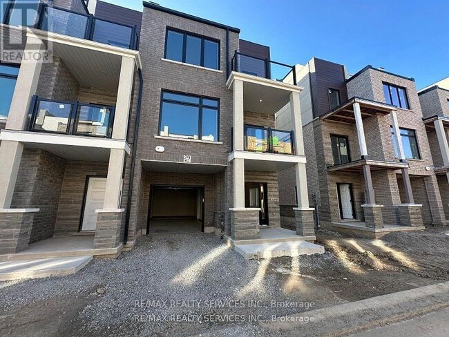 Building Photo - 294 Vine St