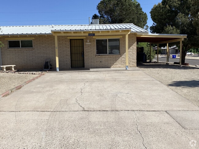 Building Photo - 1000 Glendale Dr
