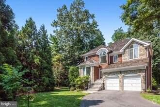 Building Photo - 5507 Thornbush Ct