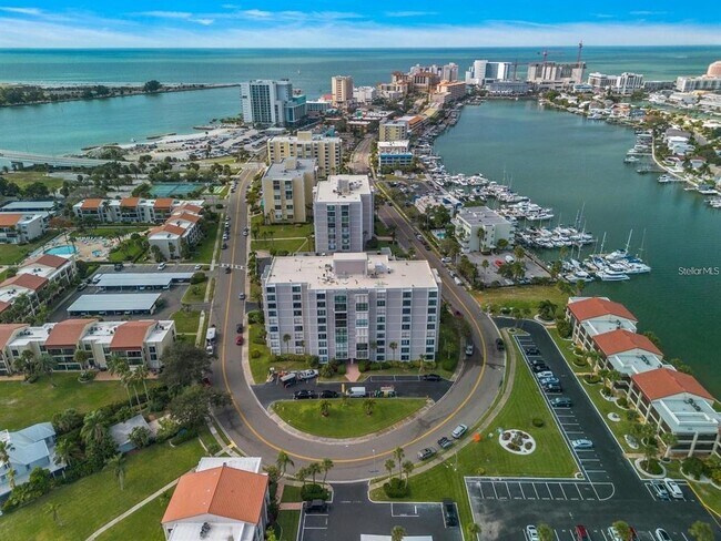 Foto del edificio - 851 Bayway Blvd