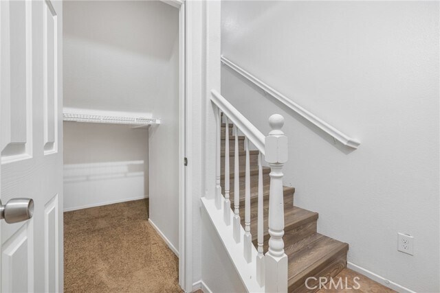 Foto del edificio - 25892 Iris Ave