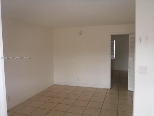 Building Photo - 95 NE 41st St