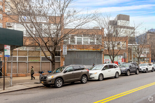 Building Photo - Chatham Green Apartments