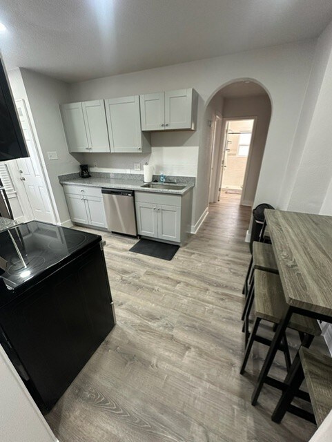 Foto del edificio - 2617 Snyder Ave