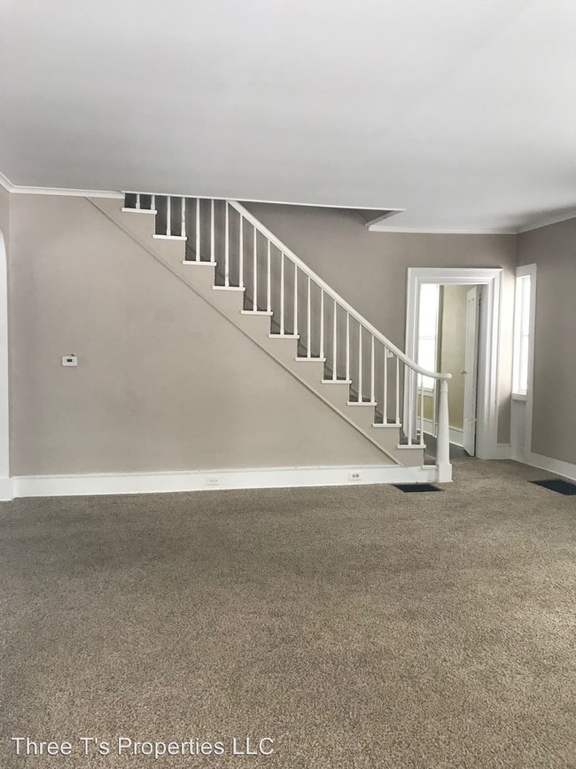 Foto del edificio - 5 br, 2 bath House - 119 E. Oliver Street