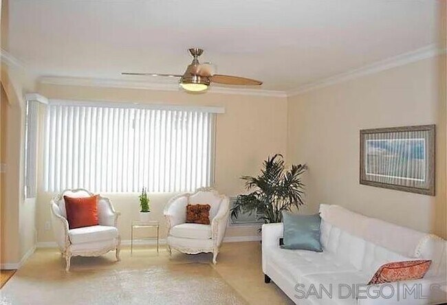 Foto del edificio - 853 Thomas Ave