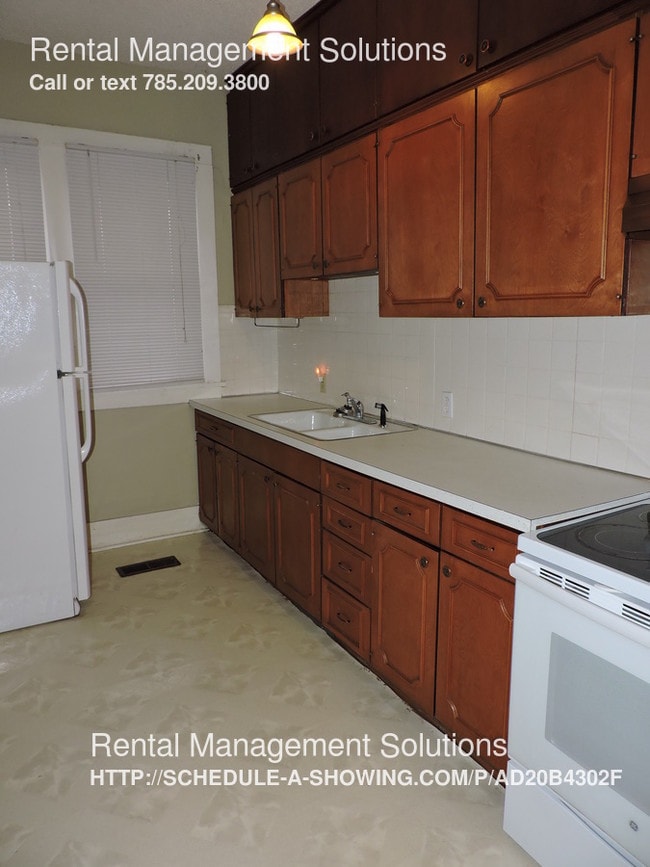 Building Photo - 1354 SW Mulvane