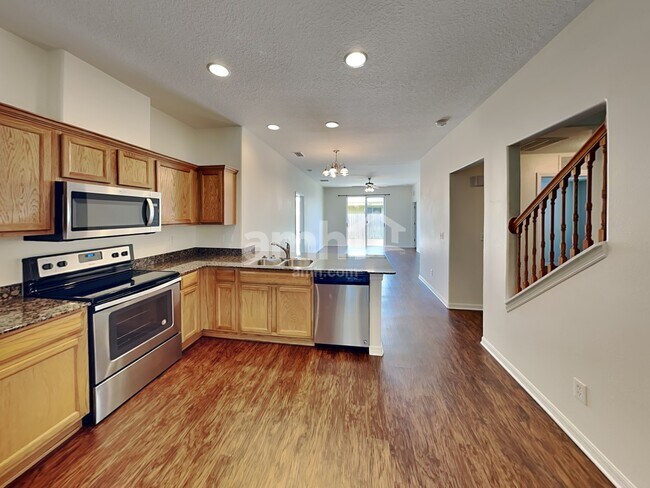 Building Photo - 11502 Village Brook Dr