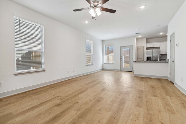 Foto del edificio - 10207 Tulipwood Run
