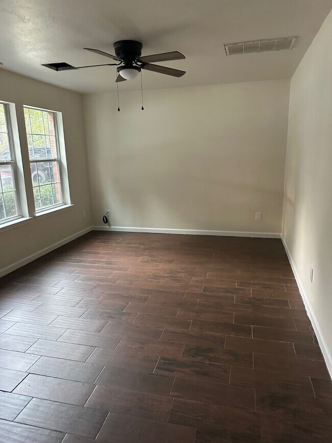 Foto del edificio - 22065 Ringwood Ct
