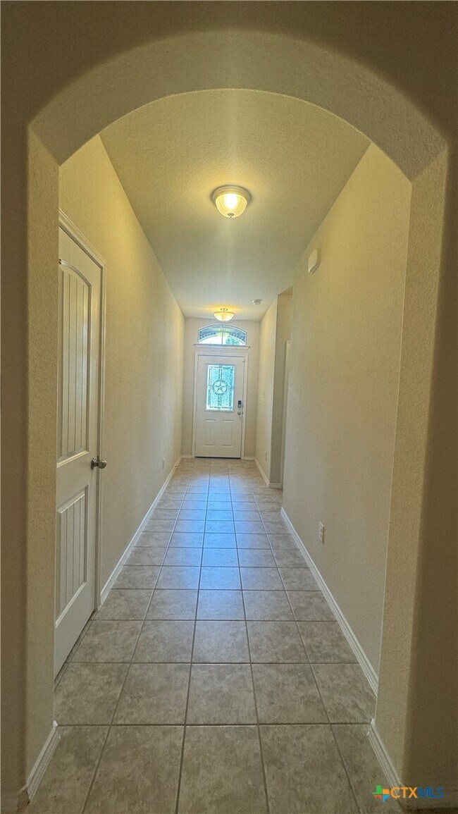 Building Photo - 5305 Fenton Ln