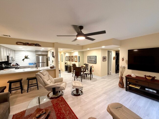 Building Photo - Riviera Gardens SEASONAL FURNISHED! FANTASTIC!