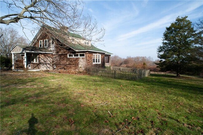 Building Photo - 2860 Tower Hill Rd