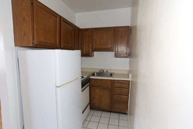 Foto del edificio - 516 W Melrose St