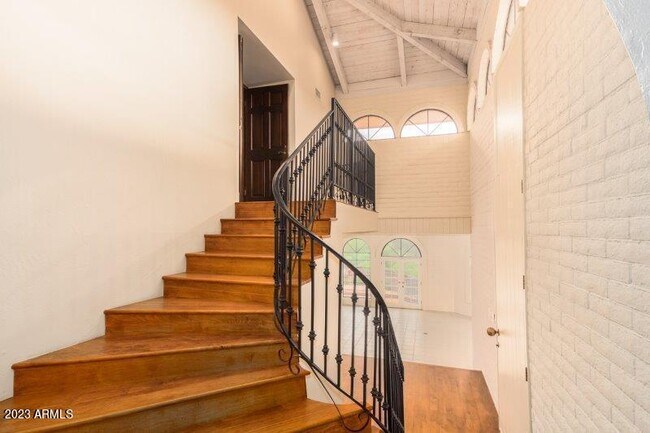 Building Photo - 8031 N 54th St