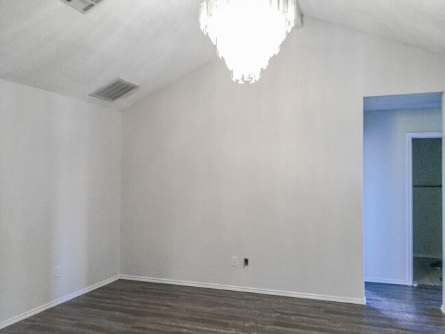 Building Photo - 6230 6th St