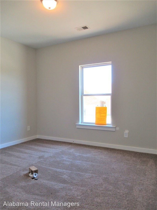 Building Photo - 4 br, 2 bath House - 7076 Shadesbrook Circle