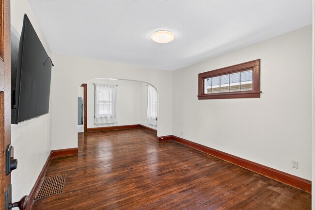 Foto del edificio - 421 Goodhue St