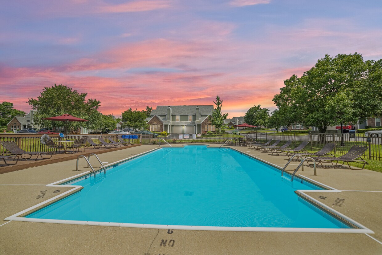 Windridge Townhomes Apartments in Florence, KY