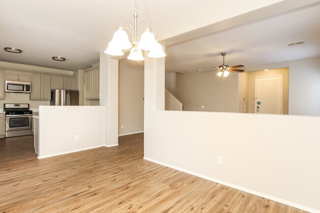 Building Photo - 7000 S Goshawk Dr
