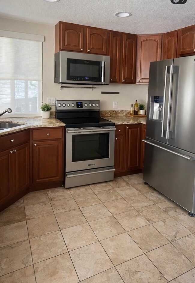 Photo - 17336 E Kenyon Dr House