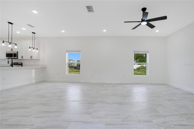 Building Photo - 1334 Salisbury Dr